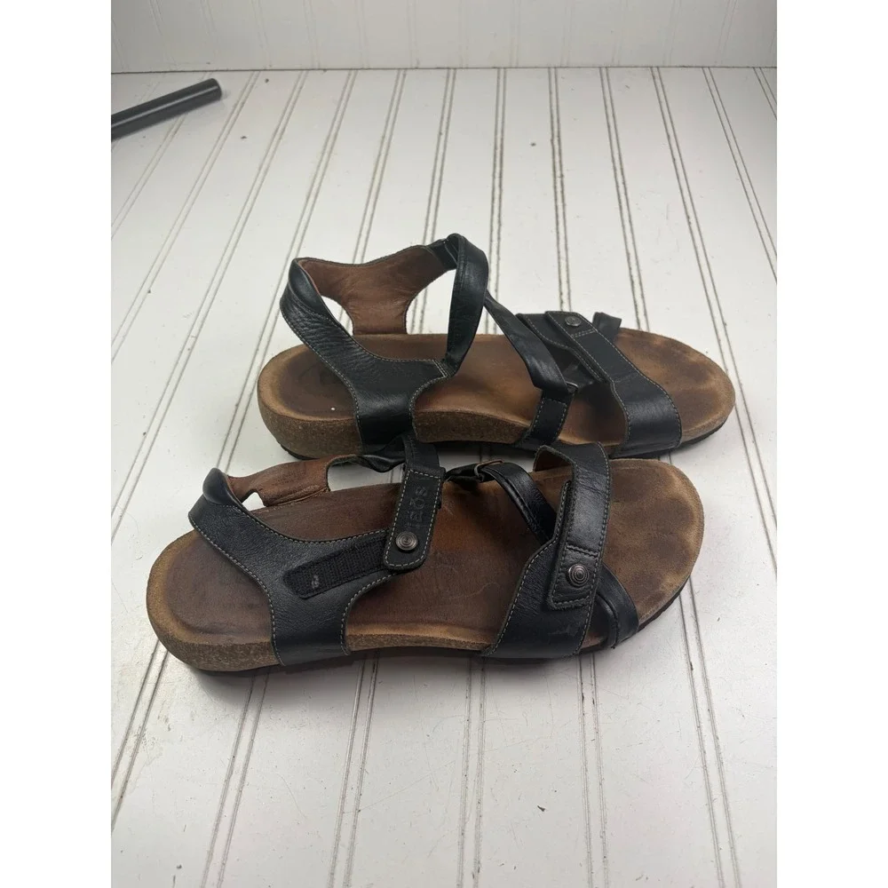 Taos Trulie Black Leather Strappy Comfort Wedge Universe Sandals Womens 10-10.5